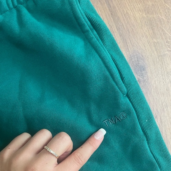 Tna sweats - Picture 3 of 4
